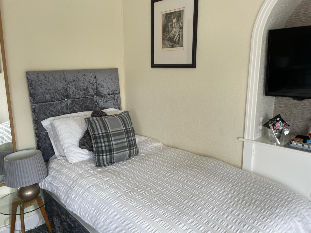 Beechwood Ensuite Guest House Ayr Buitenkant foto